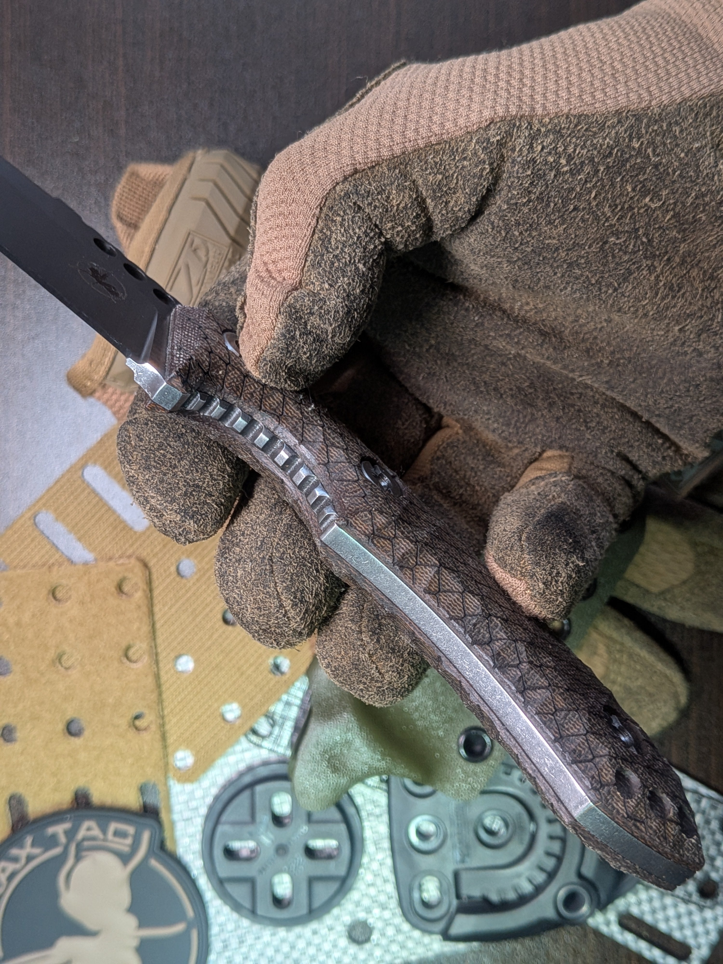 Atrax BOA Tactical Knife Silver satin with Green Canvas Micarta with snake skin patern