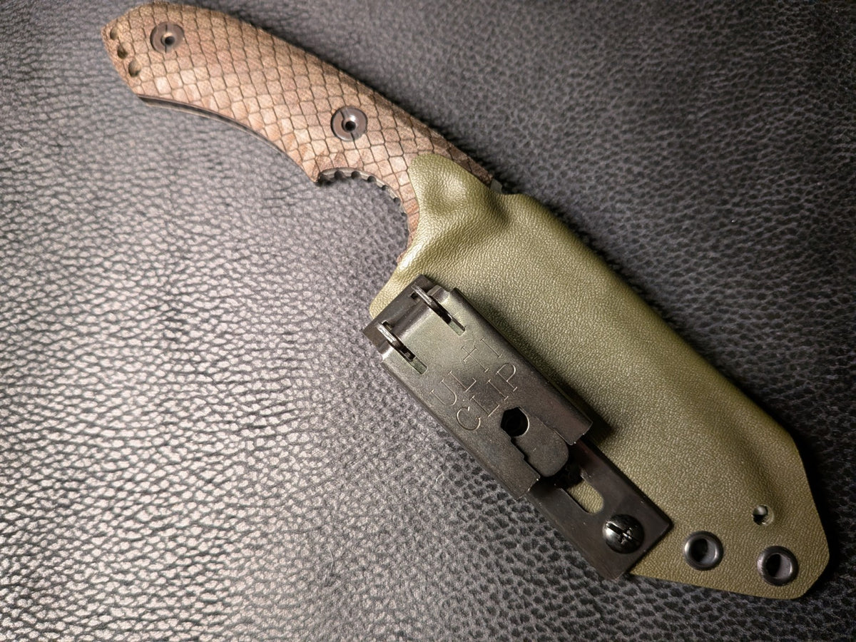 ULTICLIP XL on an olive AtraxTac sheath